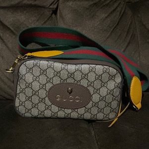 Gucci cross bag